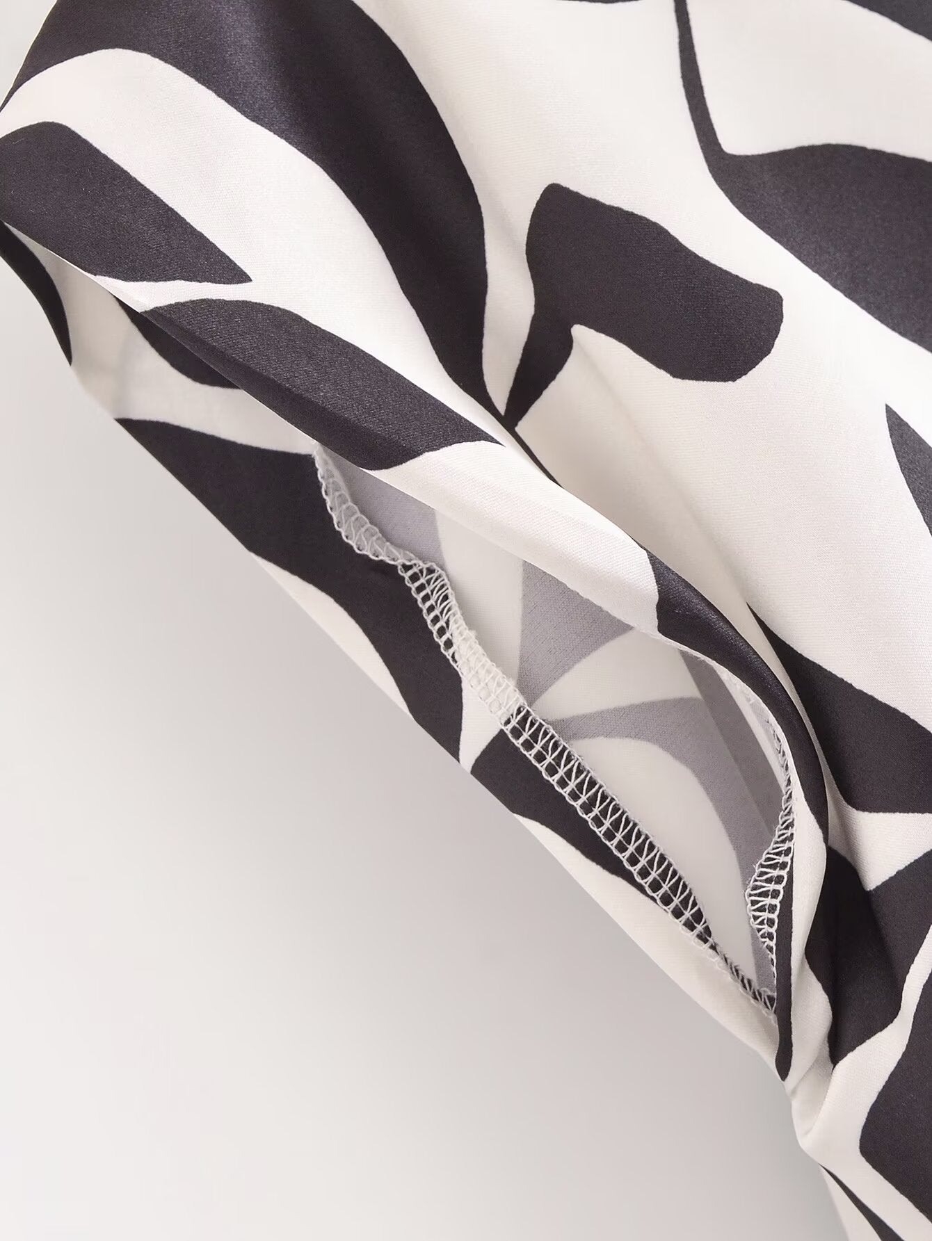 Women Clothing Summer Rayon Collection Bow Metal Ring Sleeveless Shirt Set