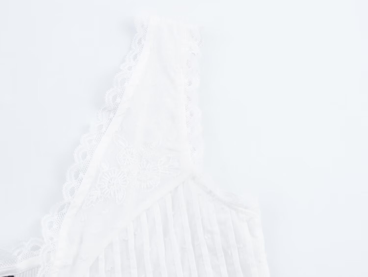 Summer Women Clothing Tulle Bowknot Decoration V neck Short Top