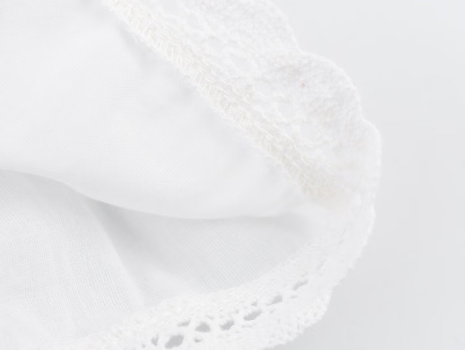 Women Clothing Sweet French Lace Embroidered Pleated Spaghetti-Strap Camisole Top