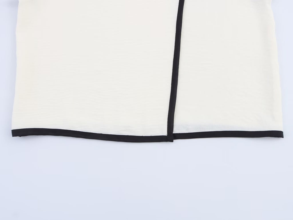 Women Contrast Color Trim Crepe round Neck Sleeveless Top