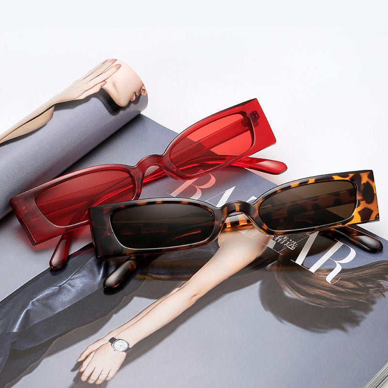 Small square retro sunglasses