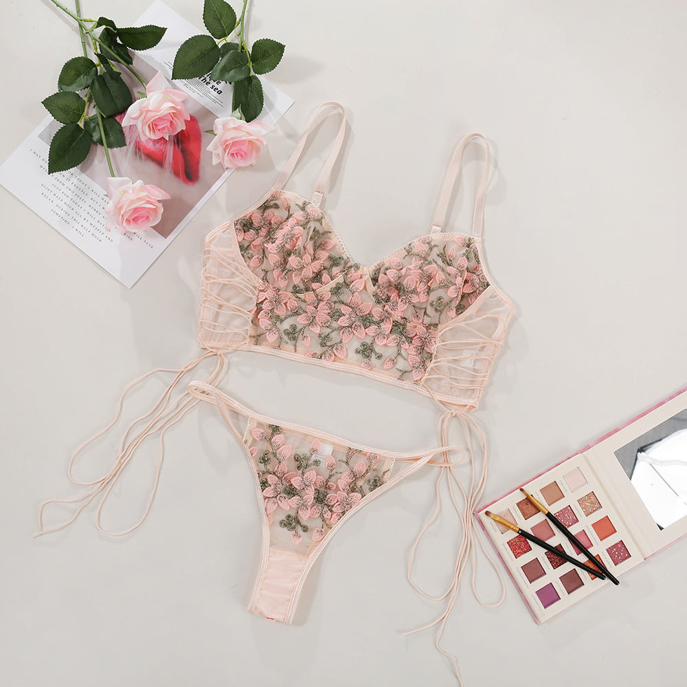 Sexy And Sexy Embroidered Flower Women'S Underwear