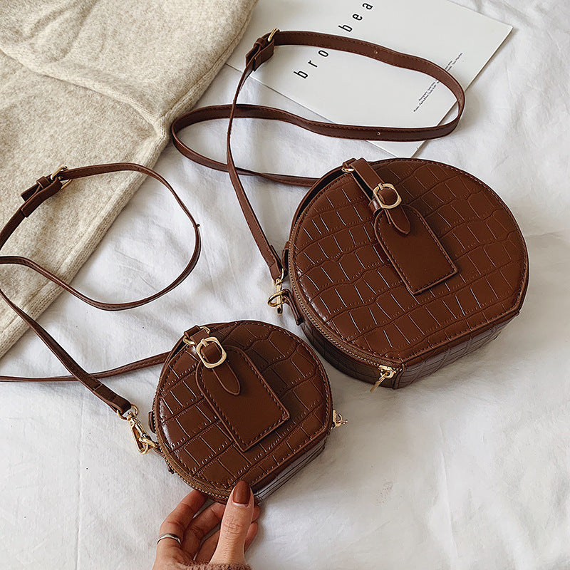 Wild small round bag