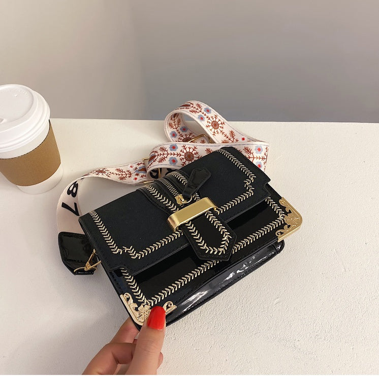One Shoulder Bag Retro Broadband Crossbody Bag