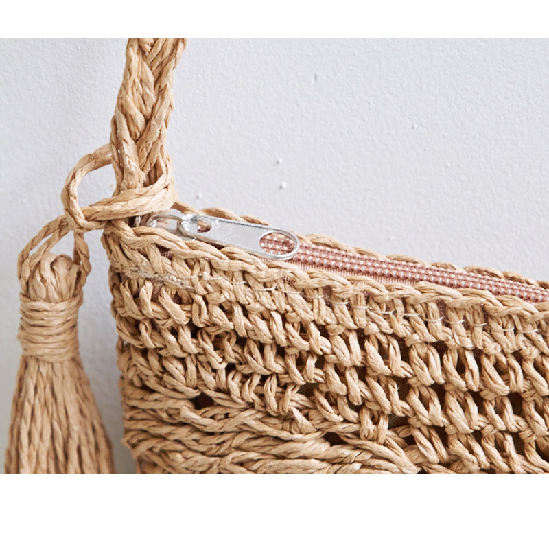 Crossbody Bag Women Handmade Straw Bag Shoulder Tassel Crochet Woven Bag Vacation Beach Bag