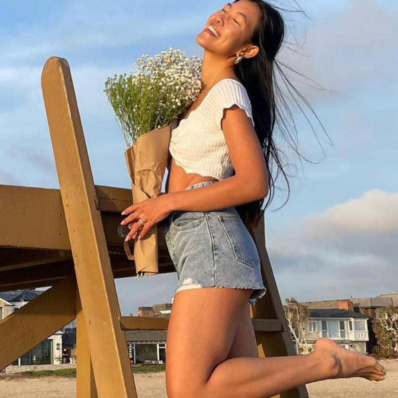 T-shirt court et moulant à col en V pour femme, haut sexy, crocheté, à fleurs, ajouré, découpé, couleur unie